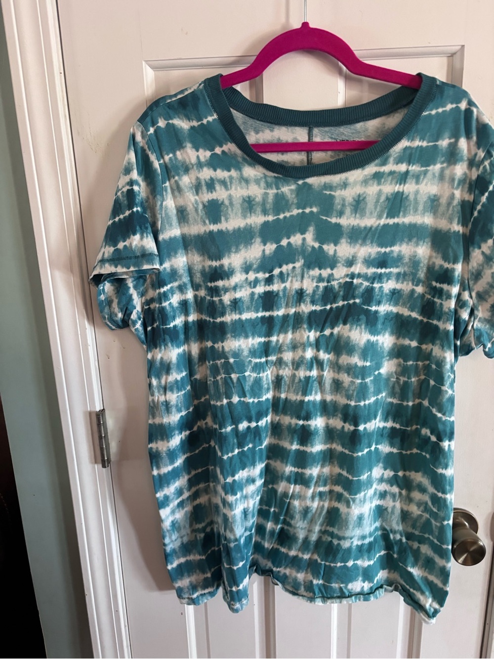 torrid Teal and White Tie-Dye Short Sleeve Tee